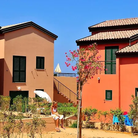 Les Terrasses De Lozari.3 アパート Pietra Moneta